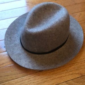 NWT Banana Republic hat